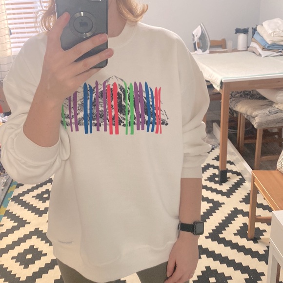 Vintage white oversized sweatshirt - Picture 8 of 14